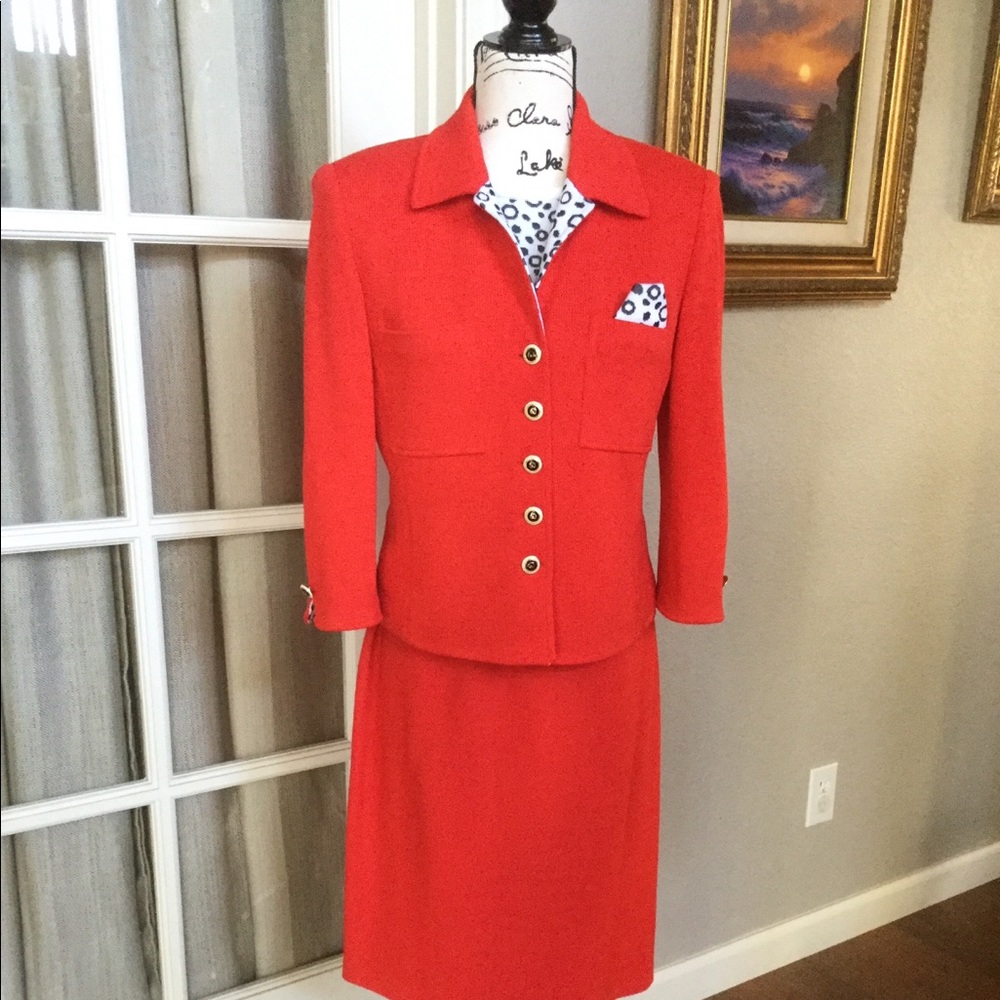 St John 3 piece suit